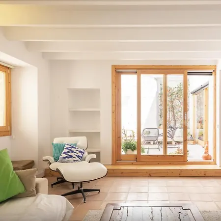 펜션 Townhouse Ramon Pico 포엔샤